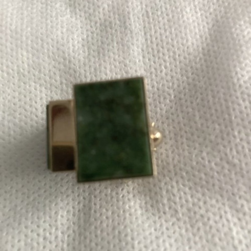 Cufflinks